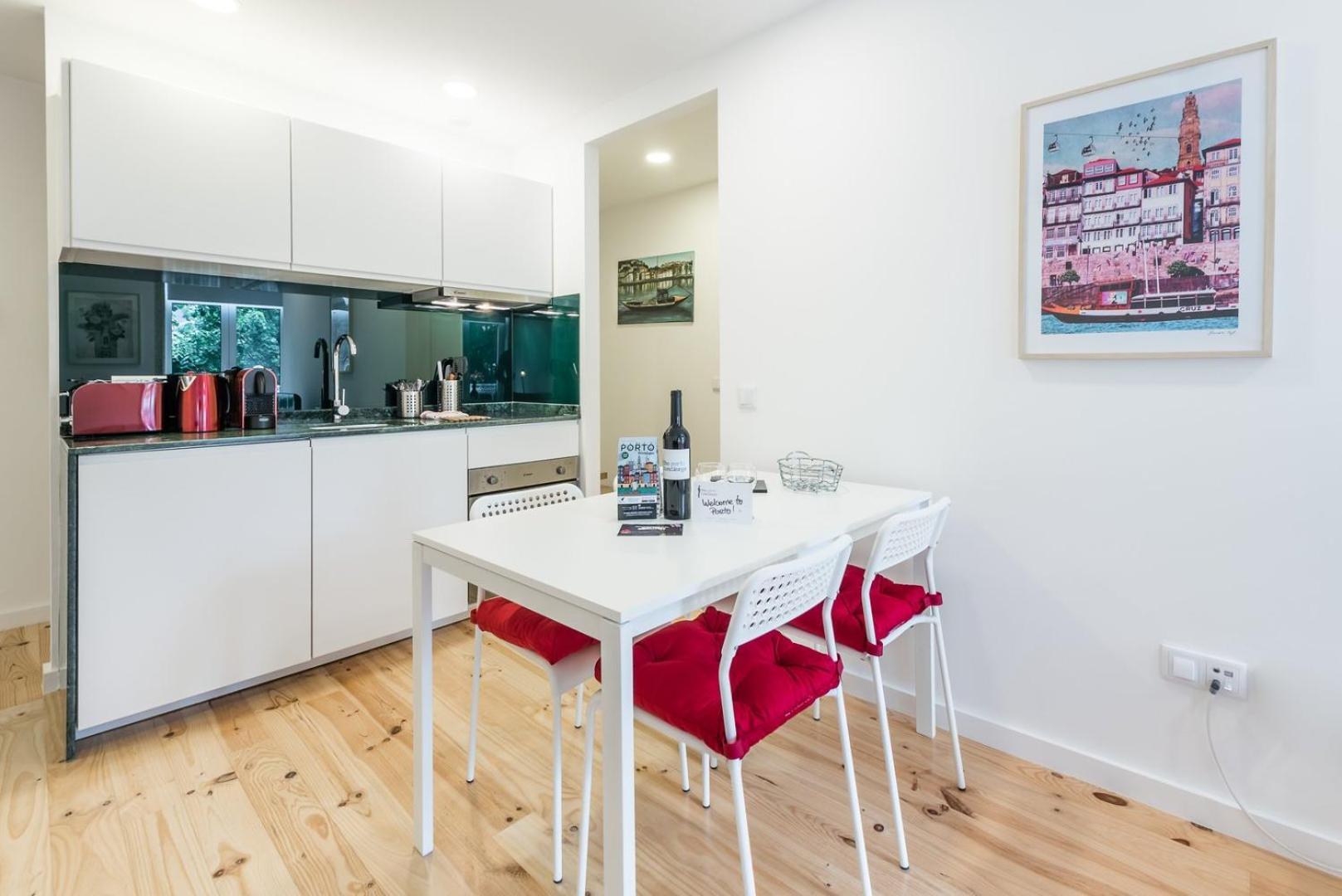 Guestready - Belas Artes Duplex Porto Bagian luar foto